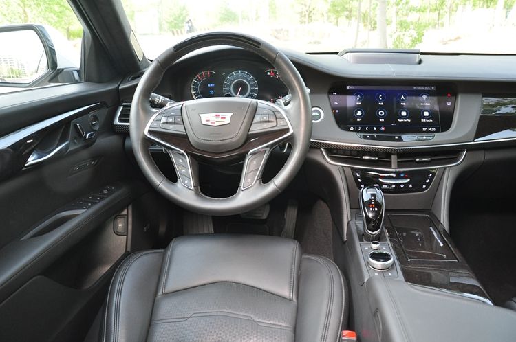 试驾凯迪拉克ct6入门车型,胖哥试驾凯迪拉克ct628t精英