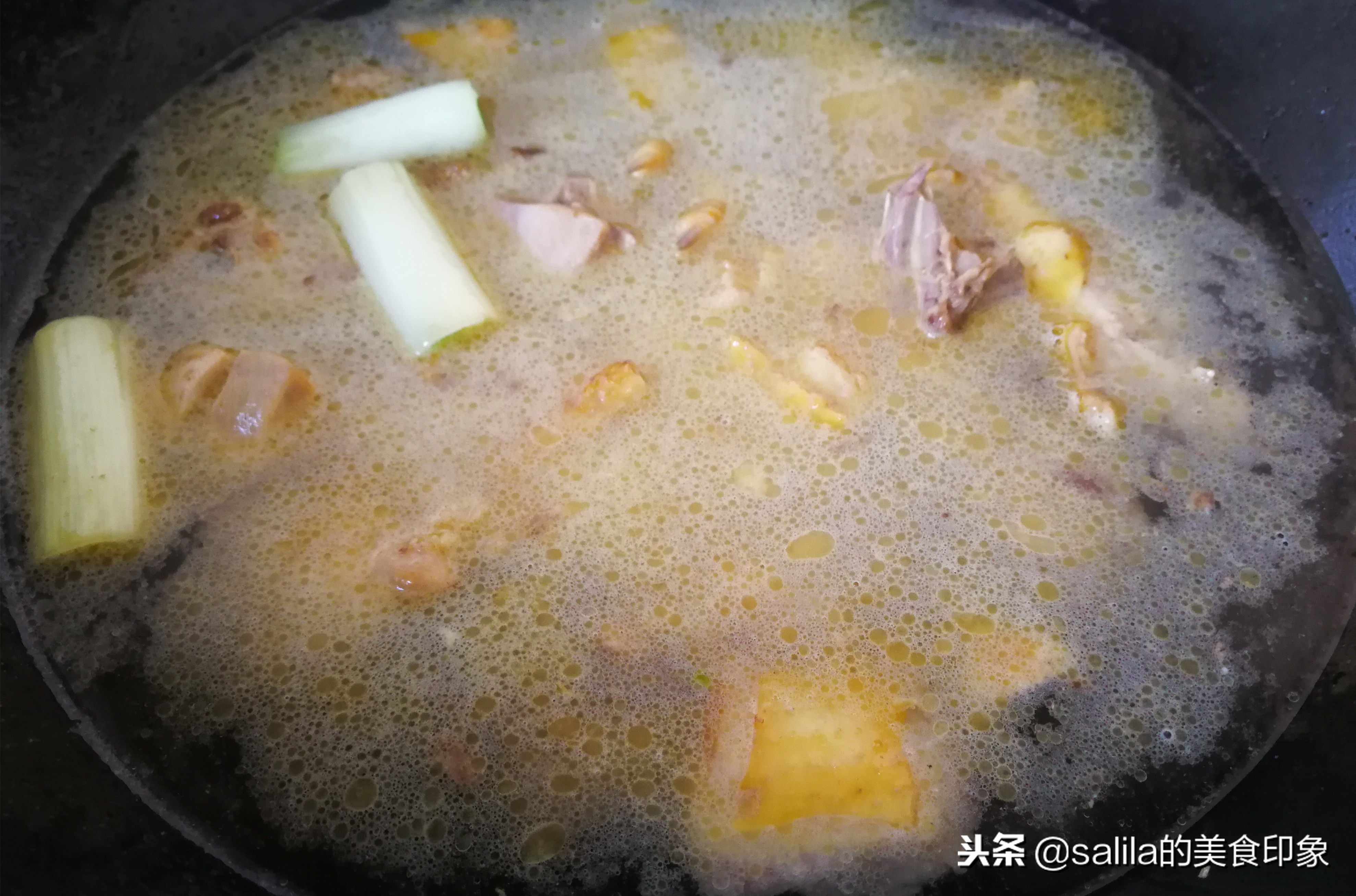 为什么做鸡汤不能有鸡皮,如何让鸡汤味美汤鲜