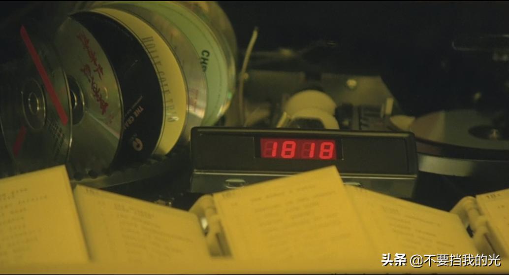 老片重温|《堕落天使》：因为人的感情是很难控制的。