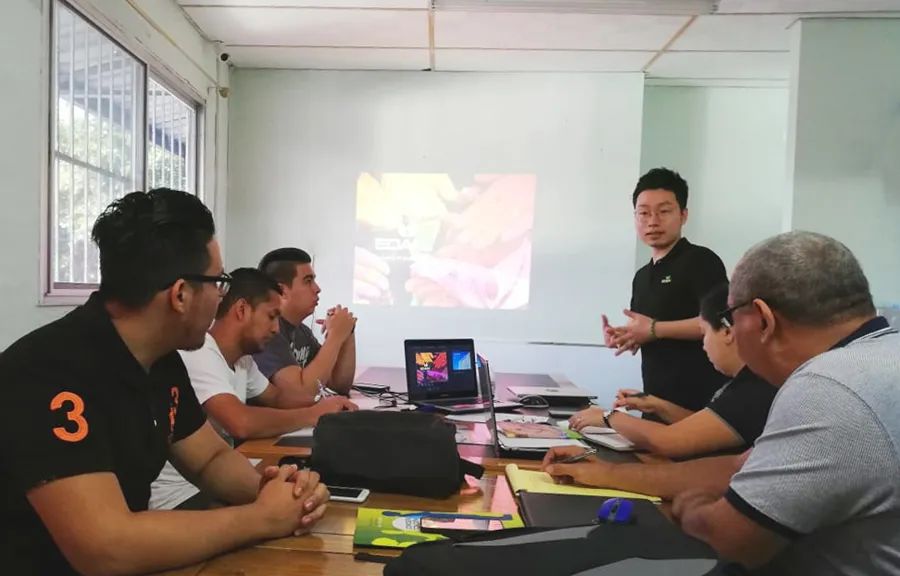 驰援武汉运送抗疫物资,理邦驰援疫情视频