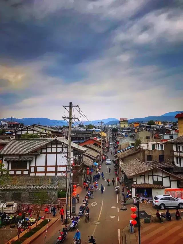 四川这座隐匿千年的古城,四川这座隐藏在喧闹中的千年古镇