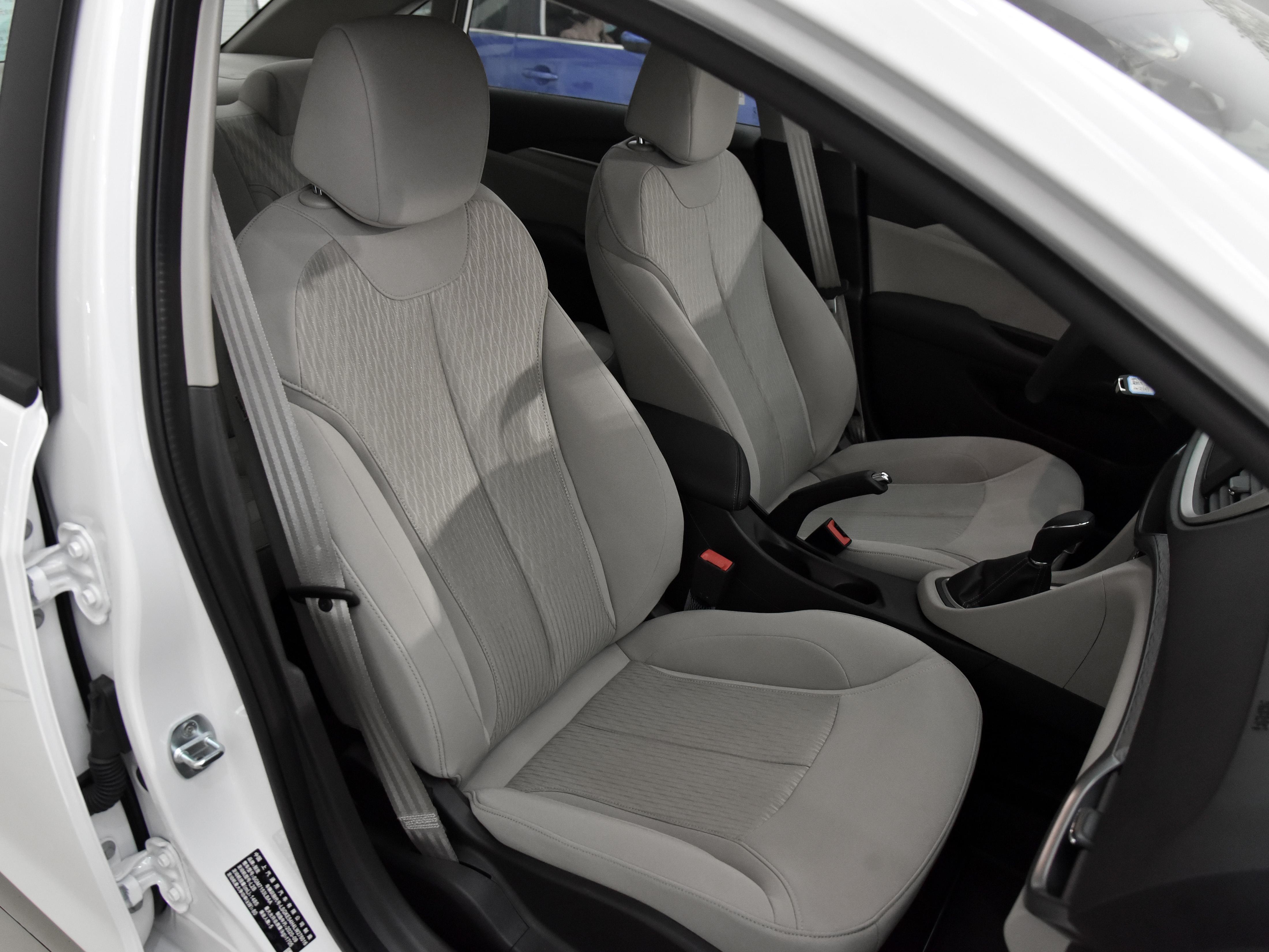 空间大价格便宜车1万,空间大实惠一点的车型