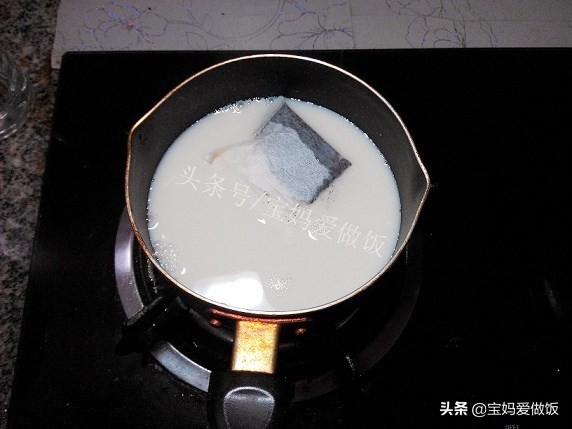 怎么用一杯元气满满乳茶做奶茶,手把手教你做奶茶之红豆椰果奶茶