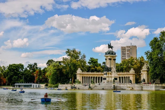 西班牙航空和葡萄牙航空,去西班牙有哪些国际航空