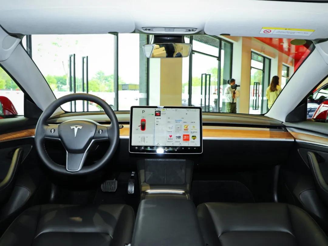 60多万事故车,特斯拉保命