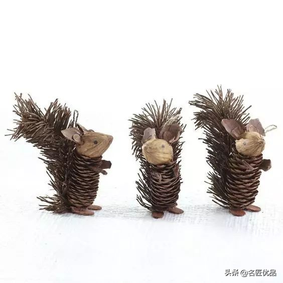 超简易手工环创,树干手工制作环创