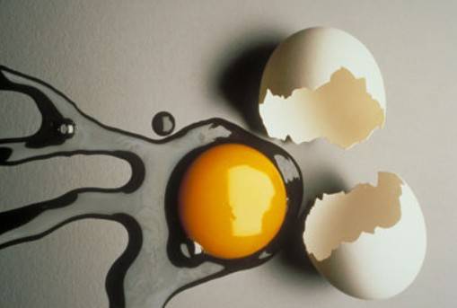 “蛋蛋的忧伤”——在球场上被踢中要害怎么办？