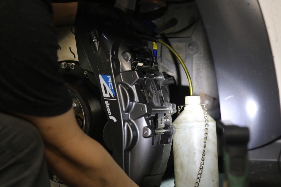 怪兽修车老车翻新天津,10年奥迪a4翻新改装最佳案例