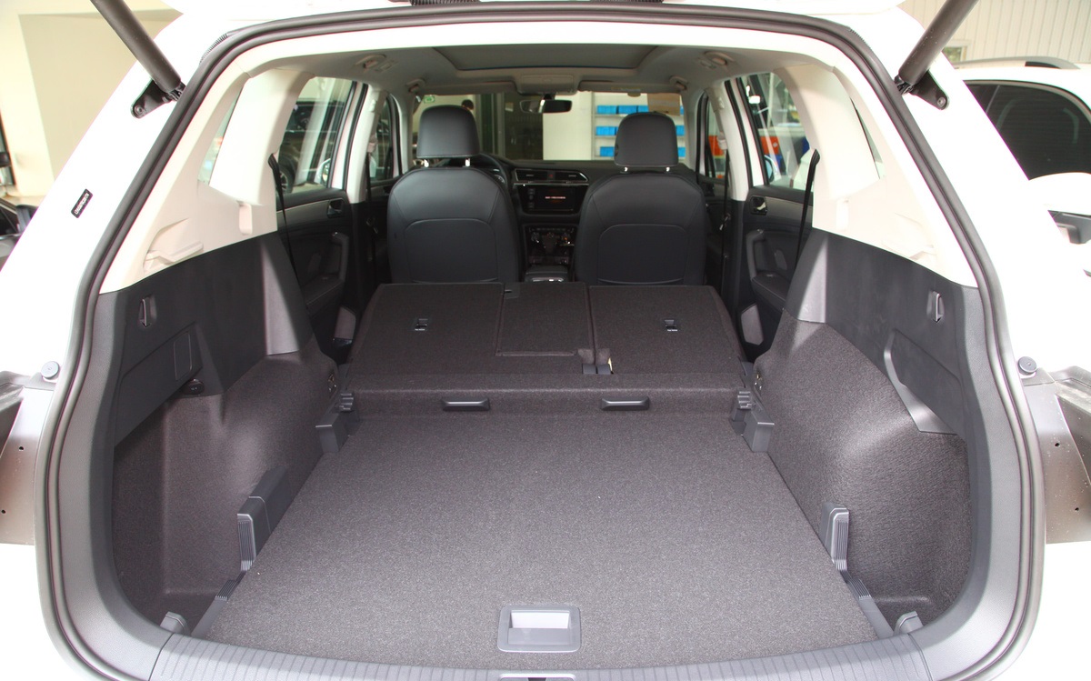 从21.88万跌至16.48万，途观L成降价王，果断放弃奇骏CR-V