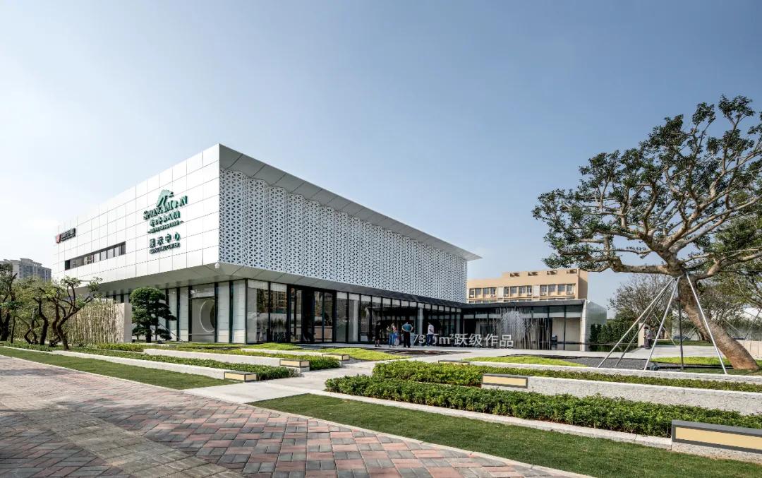 房住不炒新世界,捂盘捂到花都谢