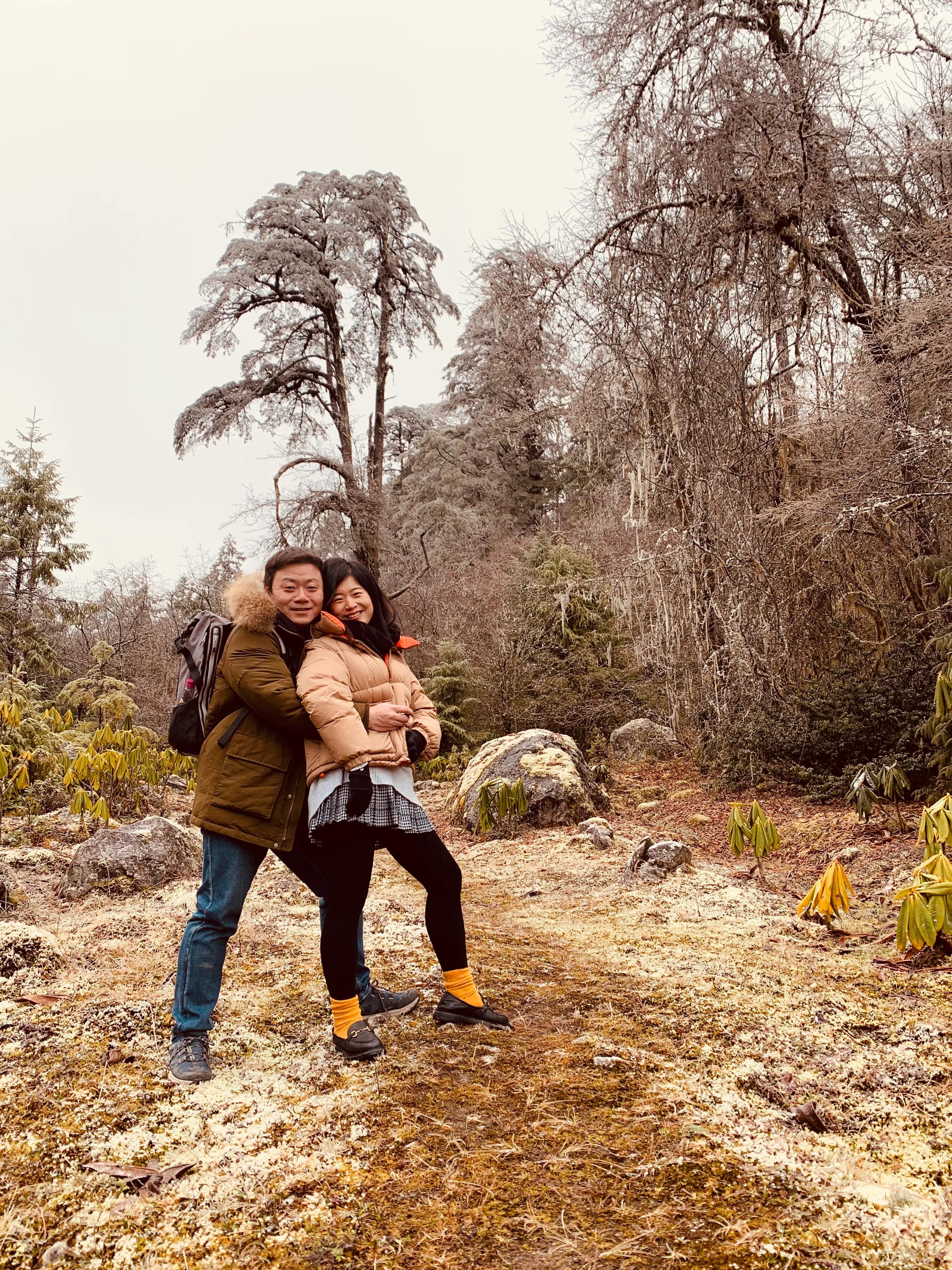 海螺沟燕子沟旅游攻略,海螺沟和燕子沟哪个更值得去