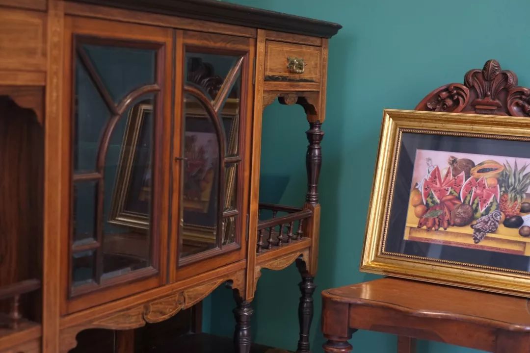 还买乌云壁纸呐?!他家藏着海外小众壁纸大全