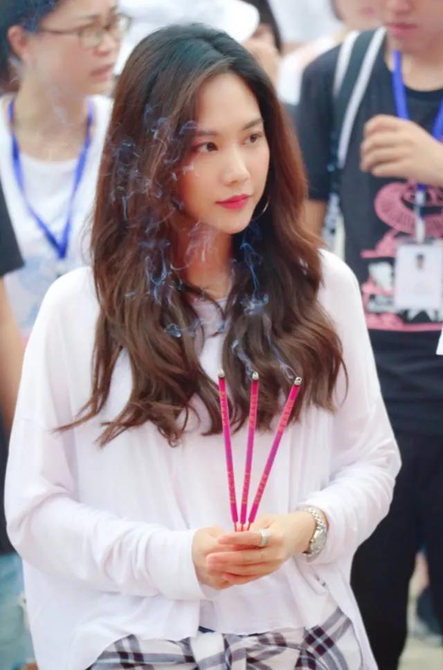 同为韩团出身回国发展，为何宋茜大红，她们却还在拼认知度？