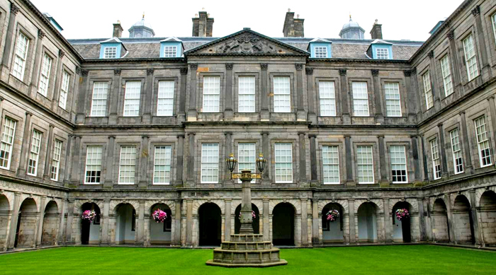 英国爱丁堡房价最新价格,英国爱丁堡全景图