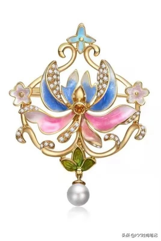 藏族64岁大妈杨华珍，一根绣花针，800万签约奢侈品牌爱马仕