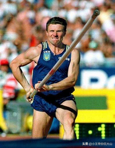 全球十大运动巨星,十大足球小国球星