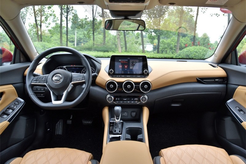 轩逸和雷凌到底选哪个,轩逸和雷凌哪个的通过性更好