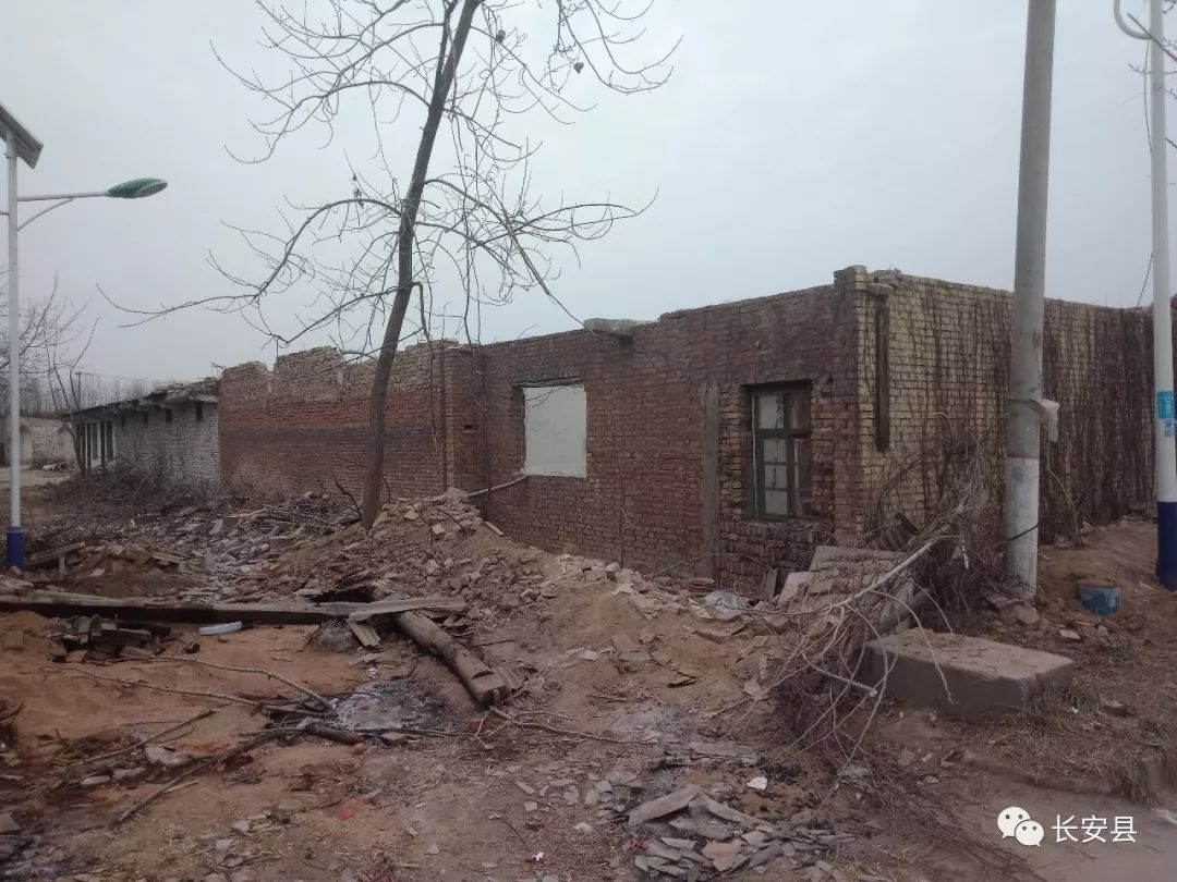 西安即将消失的村落千户村,西安市被废弃的村子