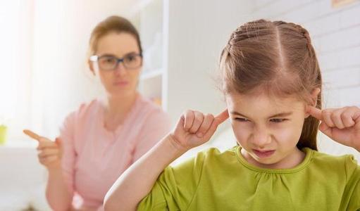 为什么孩子会越来越“笨”？专家提醒：家长要谨防“习惯性愚蠢”