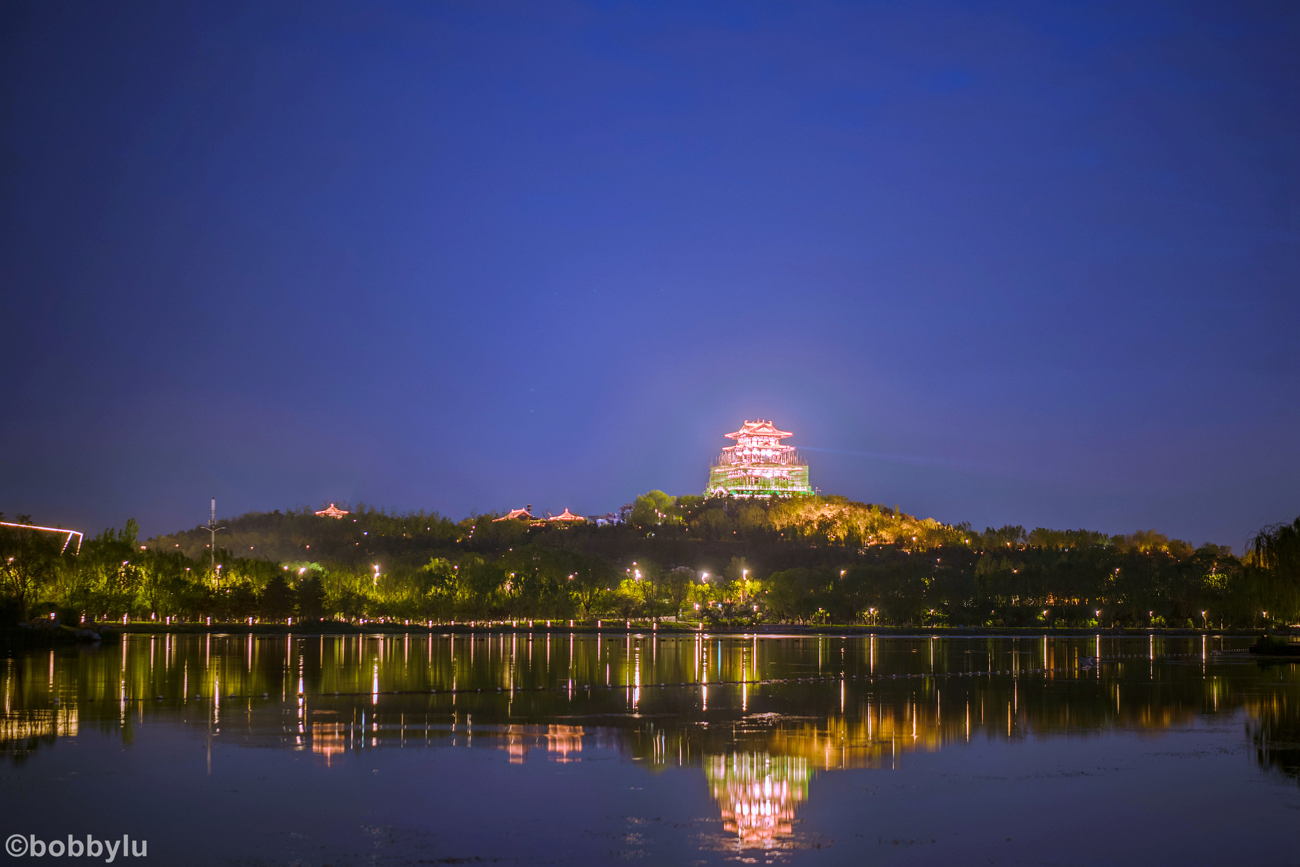 看城市变化蝶变融城,工业城市转型旅游城市