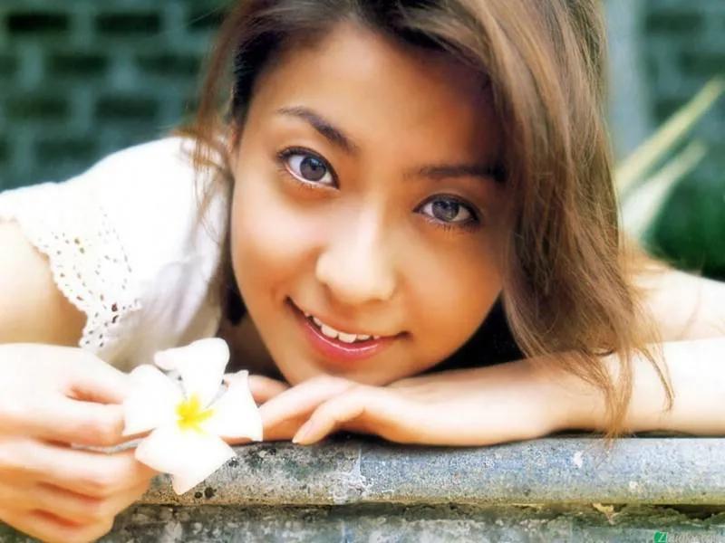 日本人评价小林麻央,小林麻央年轻照片