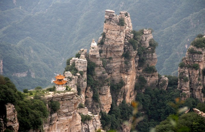长白山山顶网红咖啡厅,妙峰山玫瑰谷巧遇网红咖啡