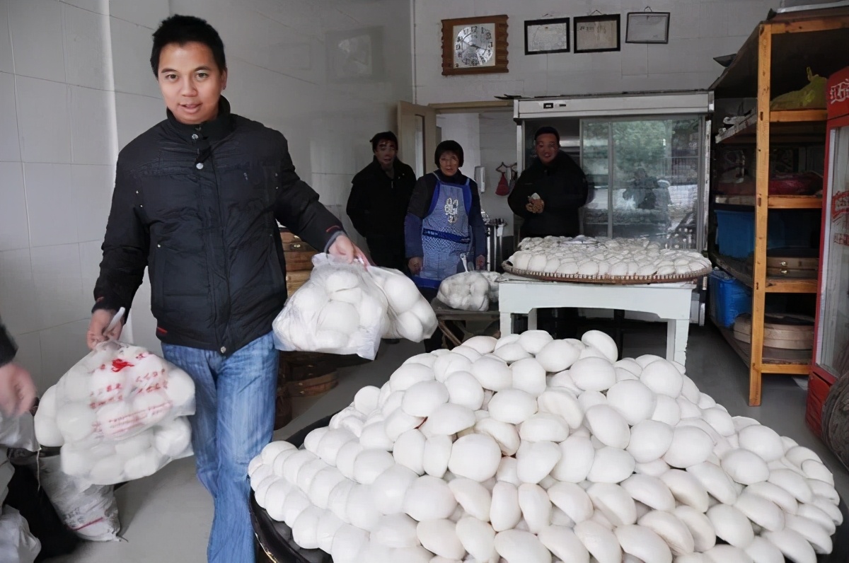 还没想好国庆去哪?自驾2.5小时,在秋日里泡温泉吃美食