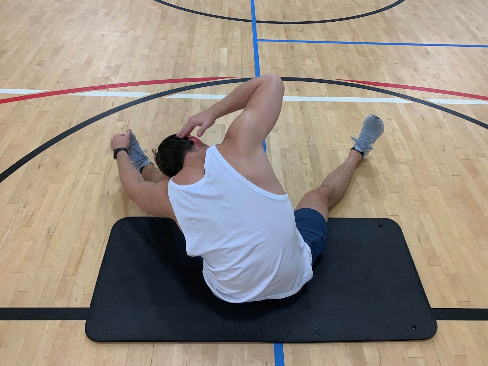 腰疼不是骨头疼怎么回事,腰疼不是左边疼就是右边疼