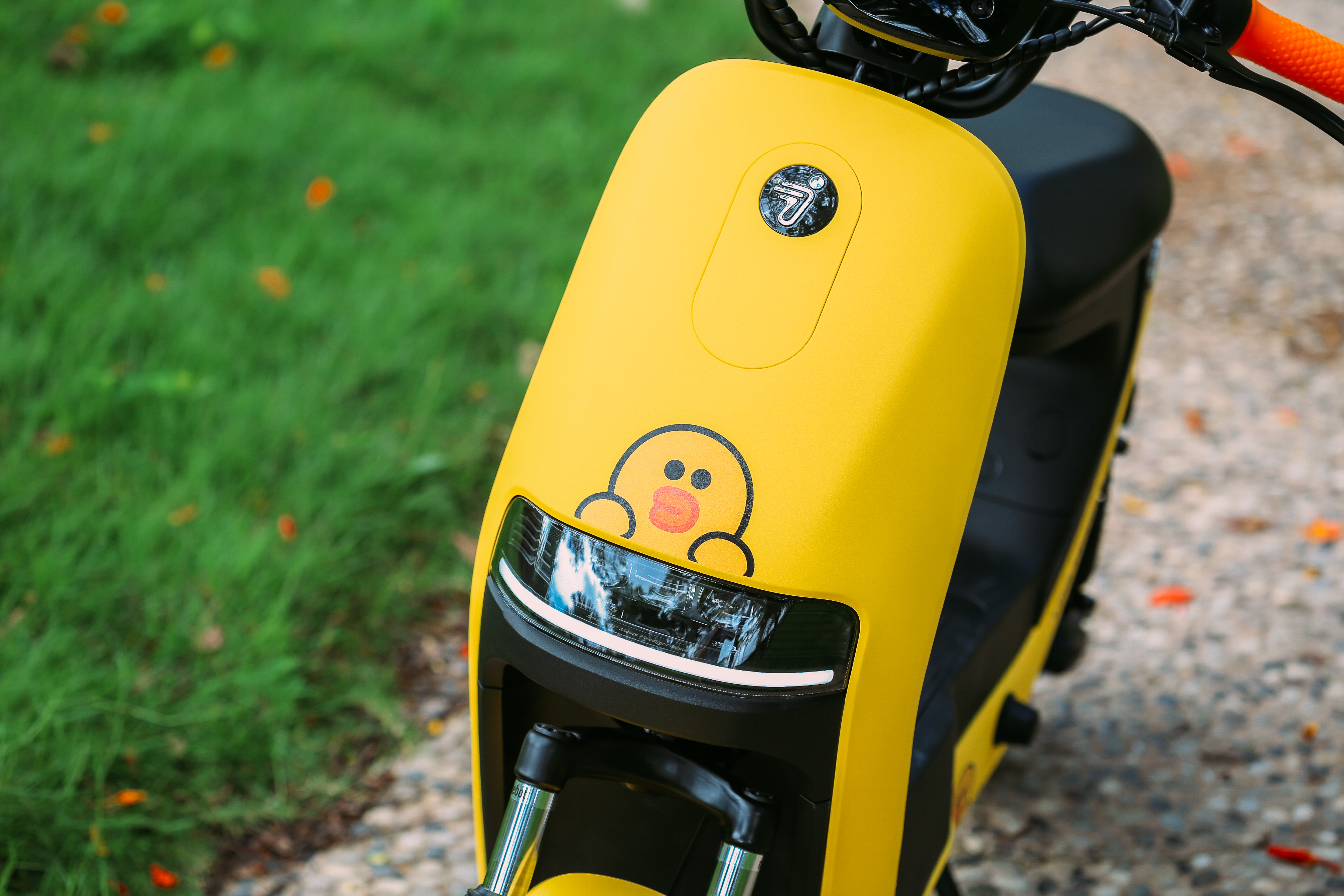 九号电动车新linefriends联名款,九号电动车a40缺点