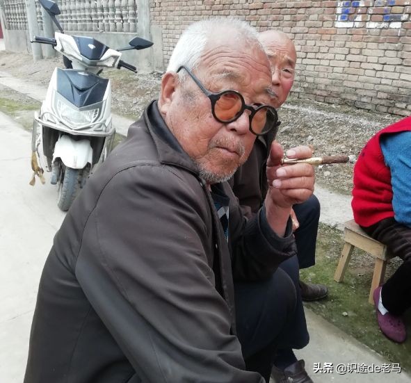 问老人高寿是指多少岁,农村老人探访具体情况