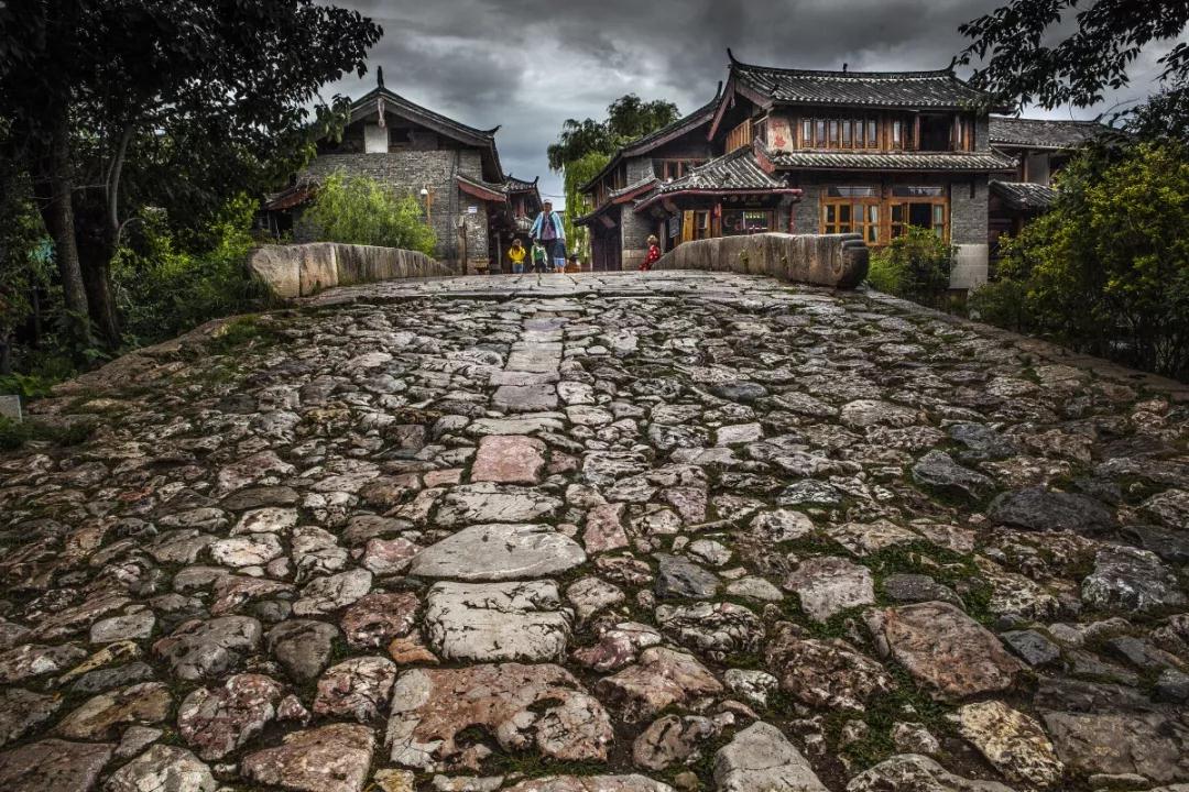 住一晚送一晚！赶紧去丽江“艳遇”这家「来了就不想走的客栈」吧