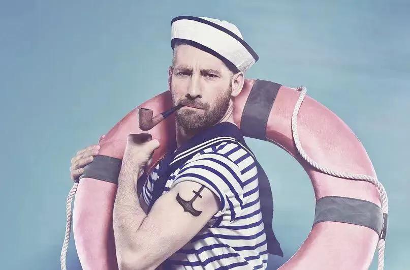 海魂衫的穿搭技巧,海魂衫穿搭女