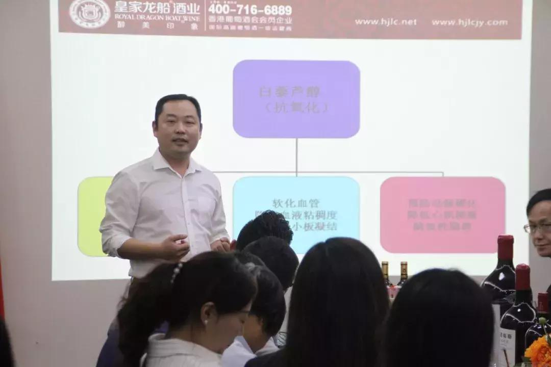 鍟嗗姟缁呭+鍨嬬敺椋庢牸,鏃跺皻鍟嗗姟浼戦棽缁呭+