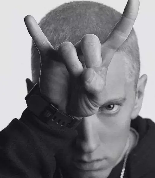 毛不易护士站姿,毛不易护士标准站姿