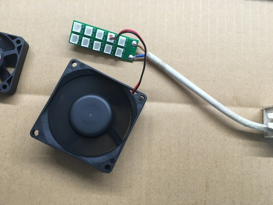 测电风扇还能不能通电,自己动手改造电源风扇