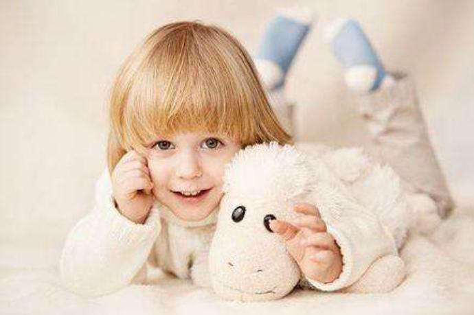 育儿知识新生儿怕热还是怕冷,新生儿护理新生宝宝怕冷还是怕热