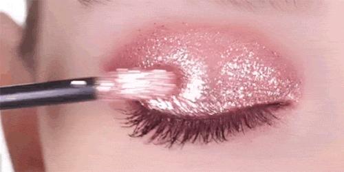 杨幂闪钻,杨幂林允最近的消息