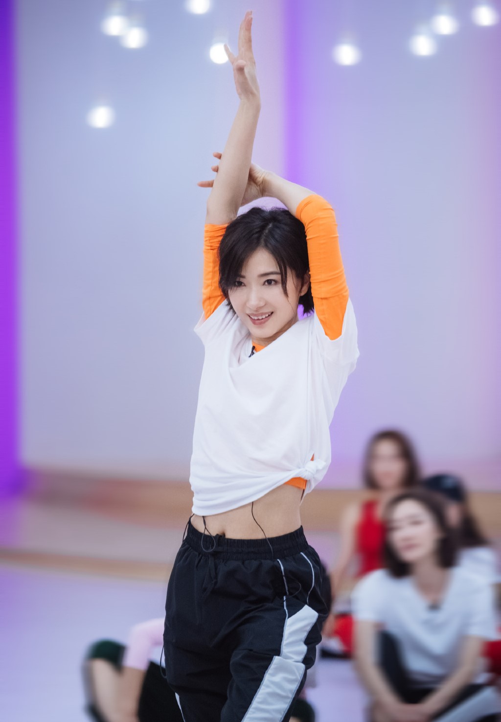 宁静回应万茜点赞,万茜赞宁静恶评事件