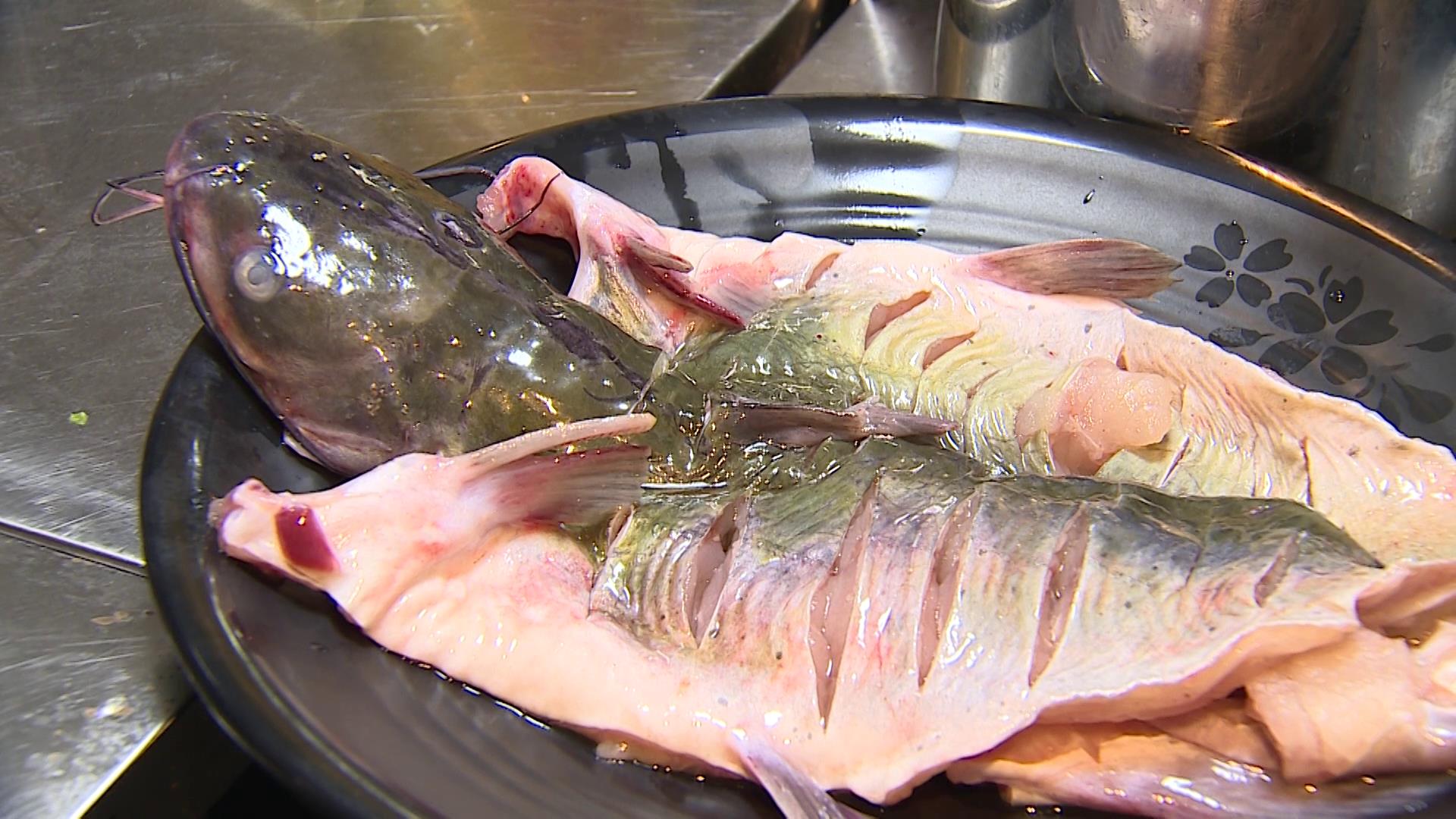 气泡纸包鱼,纸包鱼味道好极了