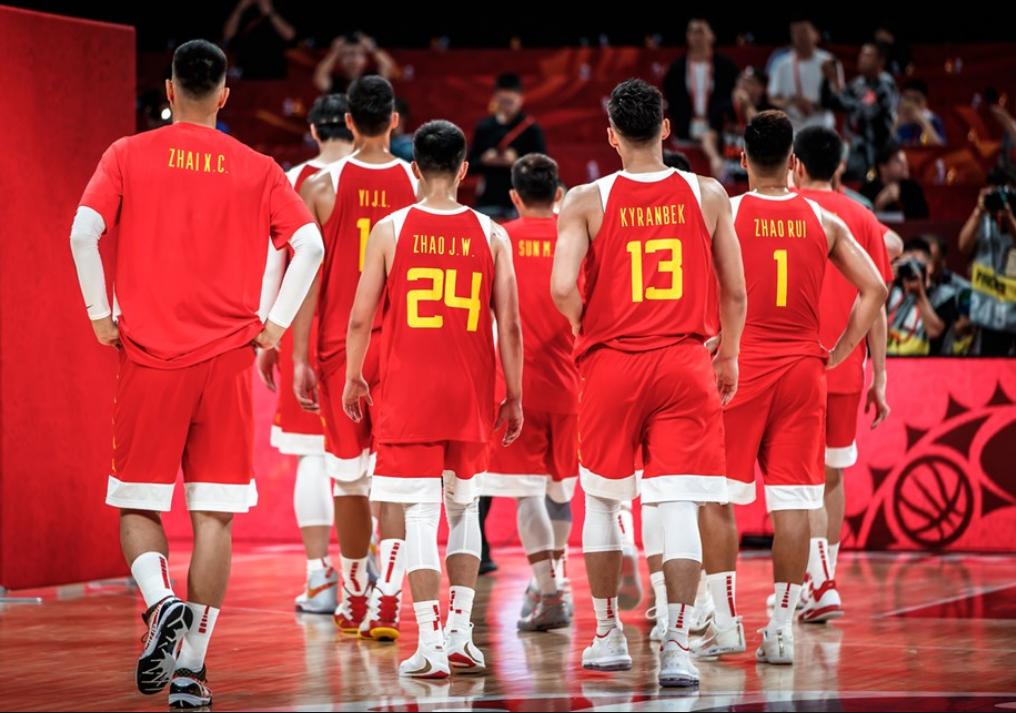 周琦在队内地位有多低,周琦为什么会被球迷狂喷