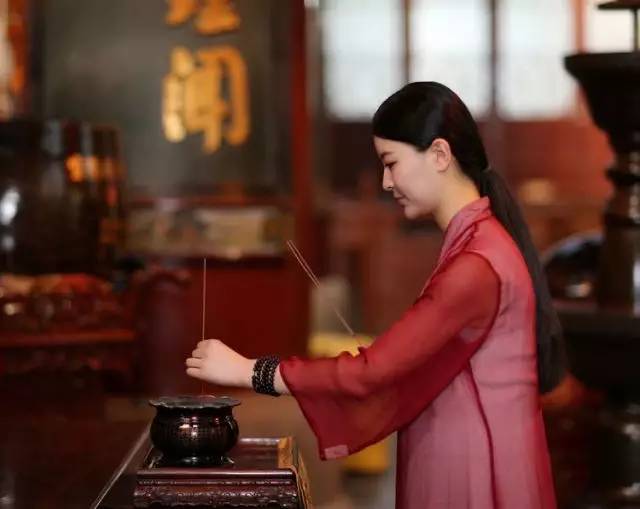 老祖宗留下来的规矩不敢破,老祖宗留下的规矩不能信