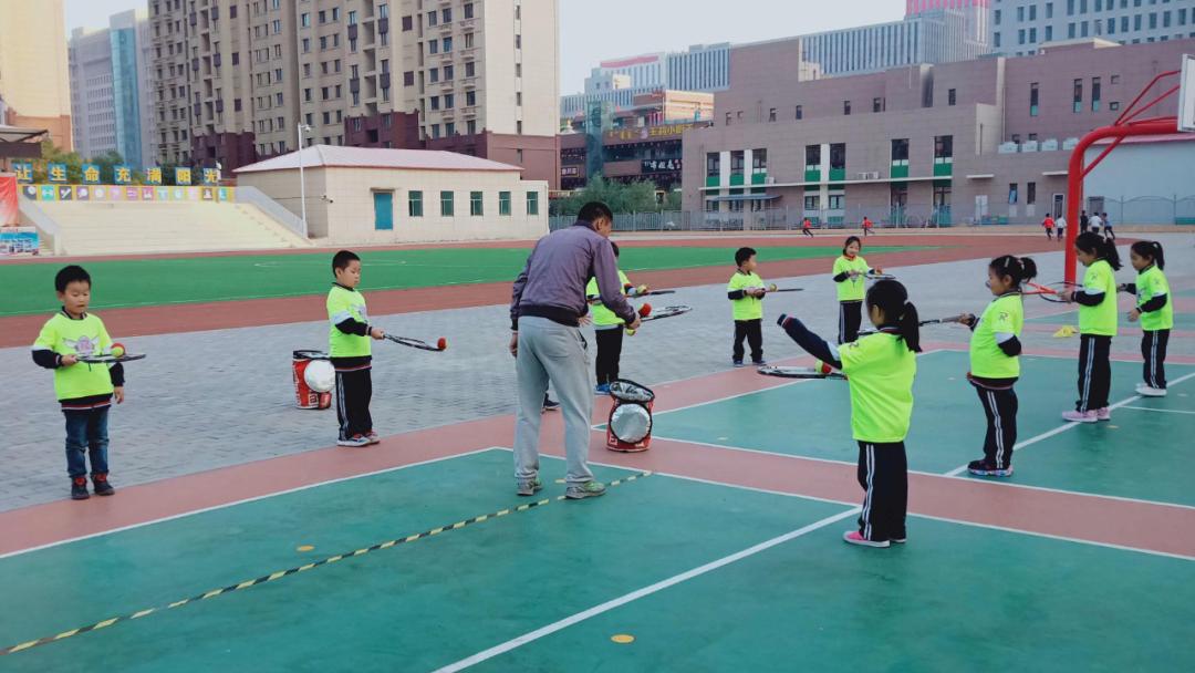 2022美育再出发期待与你相约校园,绿地小学和敕勒川学校