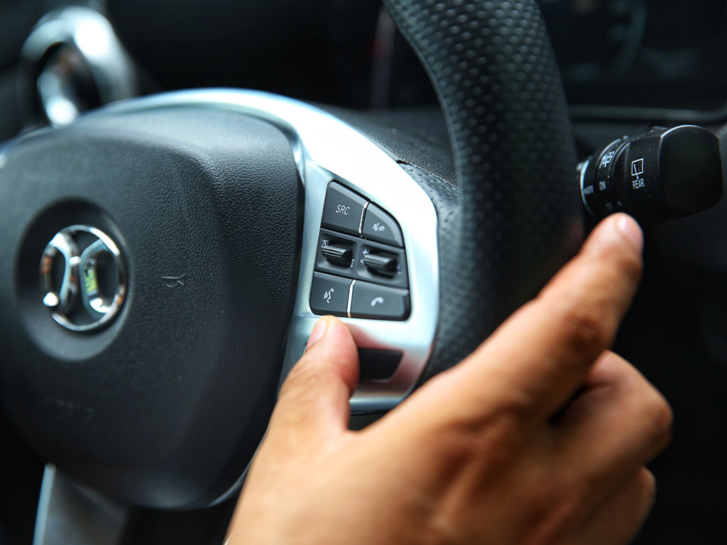 场爷撩车：5.99万起售的SUV如何让5位编辑对它的态度发生大转变？