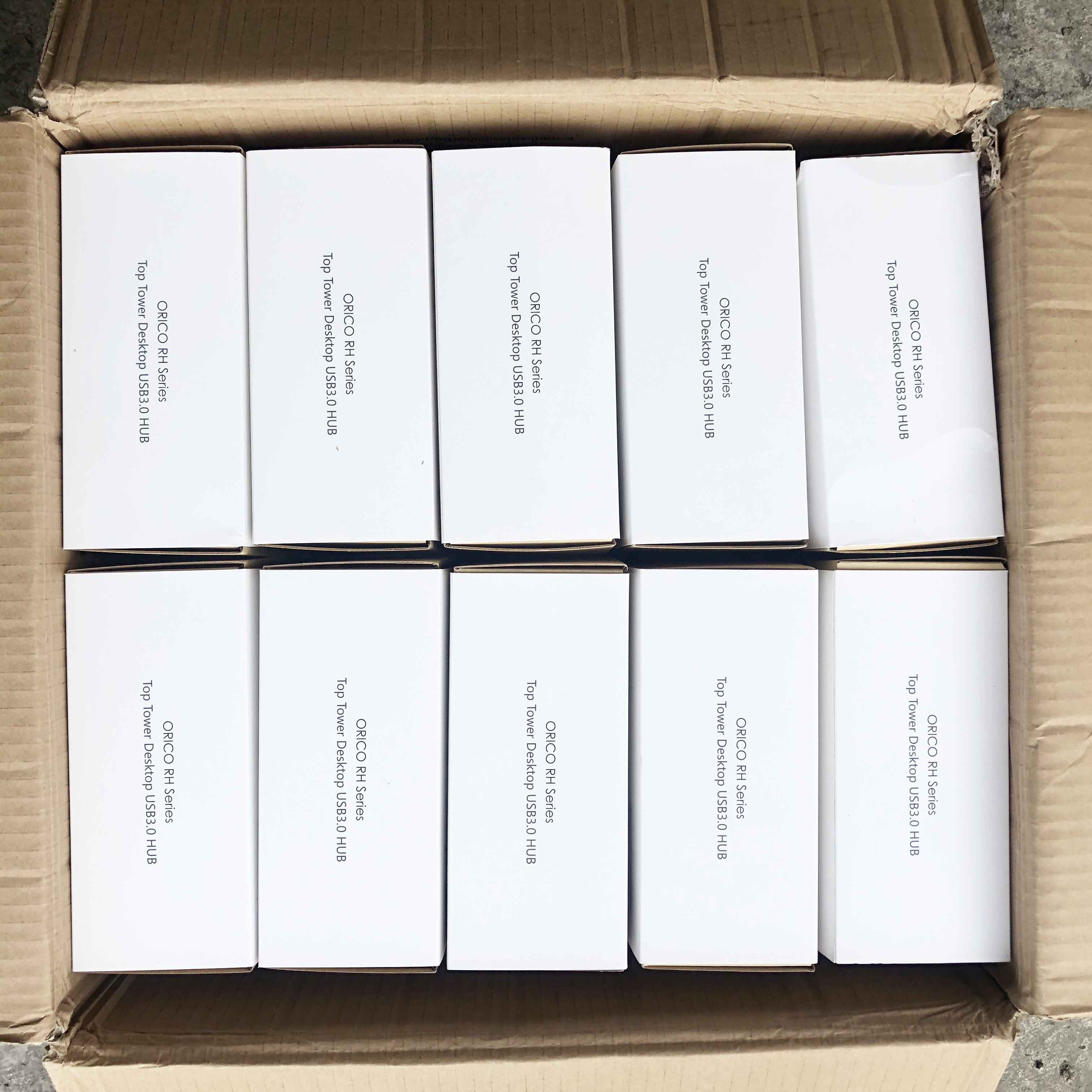 拆解iHarbort6端口USB3.0集线器多功能充电器站