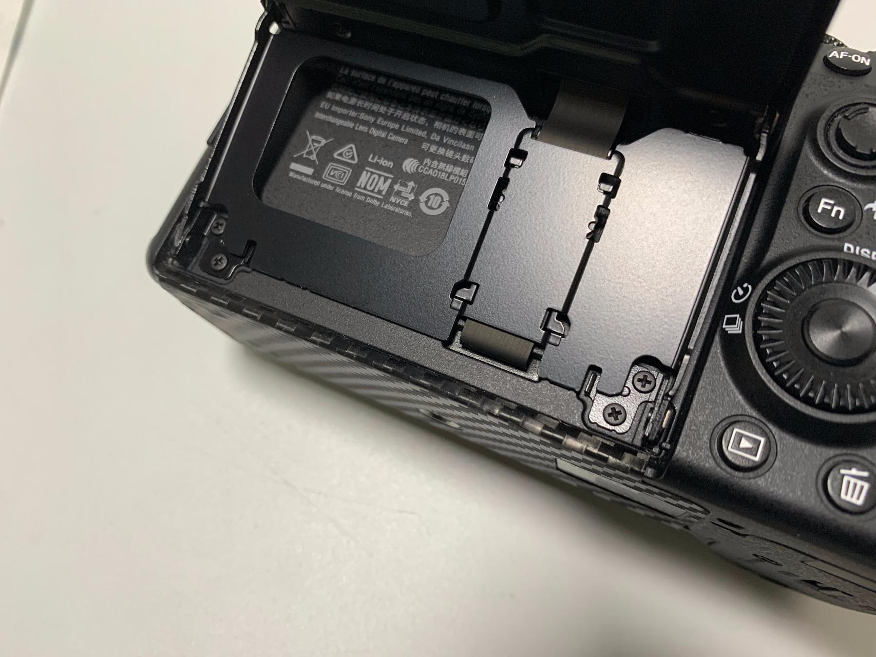 相机贴纸后怎么除胶,相机3m贴纸怎么贴