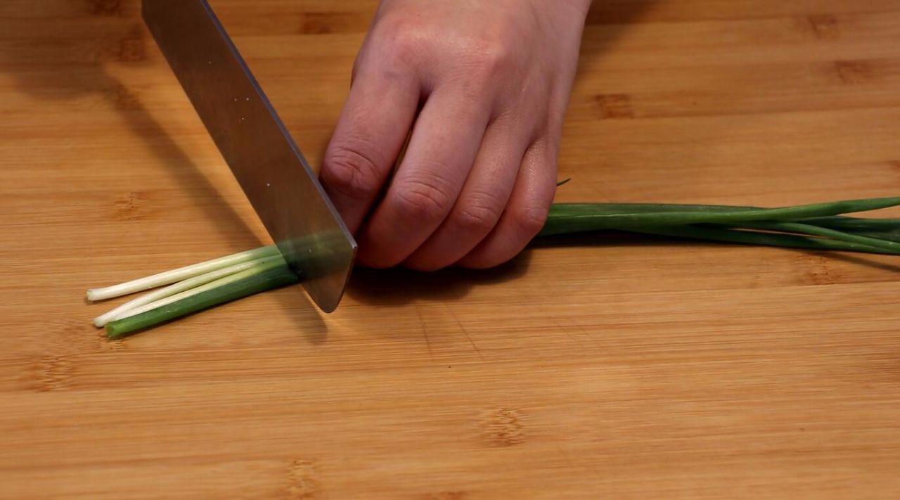 千岛湖葱油小河虾和油爆小河虾,小河虾的处理方法与做法