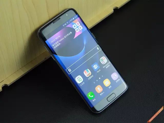 智能手机发展十年,你知道屏幕都发生哪些翻天覆地的变化吗?