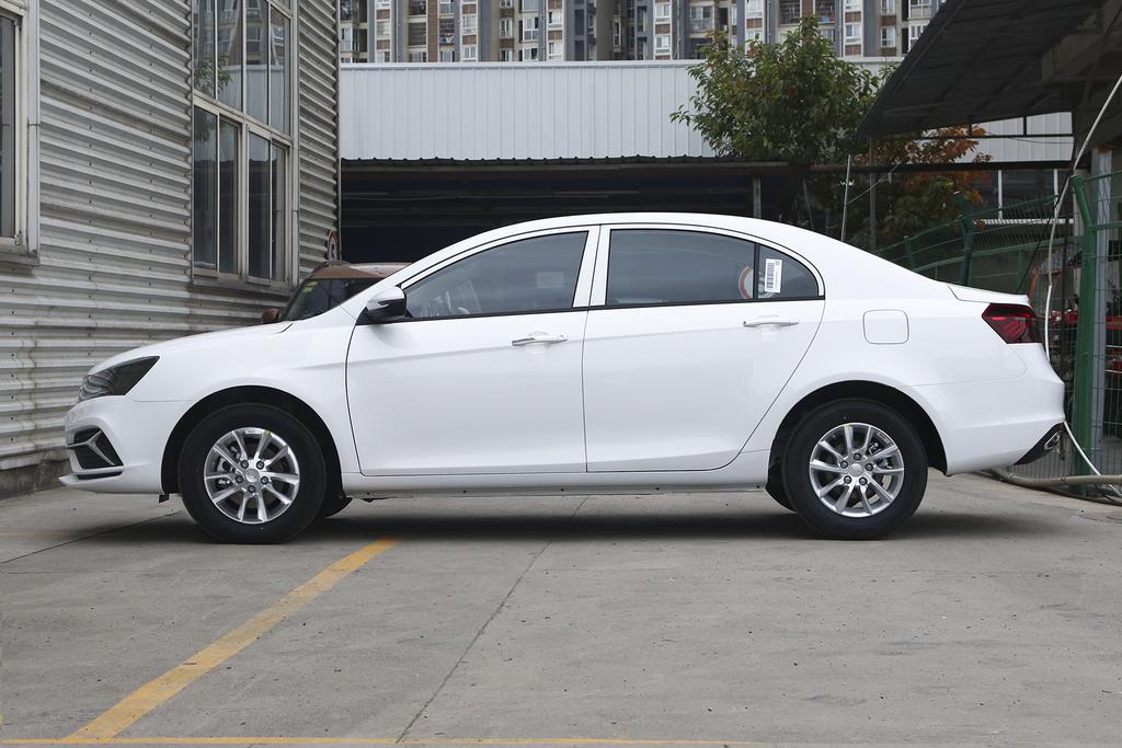 帝豪gs和飞度哪个更值得买,吉利帝豪和飞度哪个好