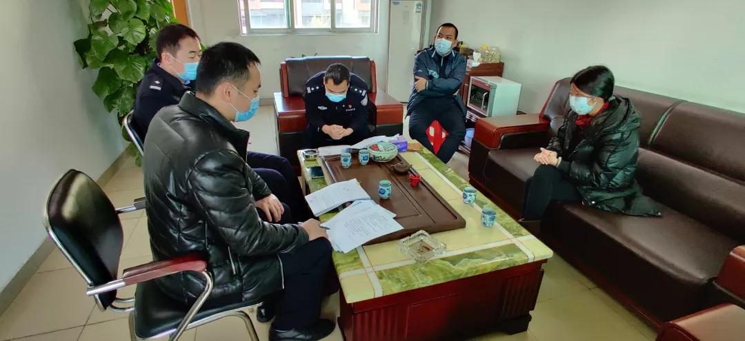 缃戜笂涔板彛缃╂敹鍒颁竴涓孩鑹叉劅鍙瑰彿,甯傛皯澶ч噺璐拱鍙ｇ僵