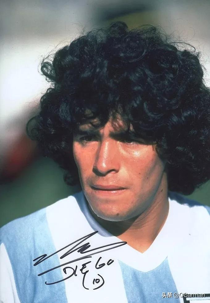 足球“上帝之手”:草根阶层公认史上第一球王,超脱体育政治领袖